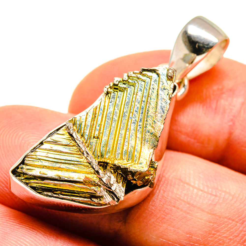 Bismuth Crystal Pendants handcrafted by Anasilvercos - PD739245