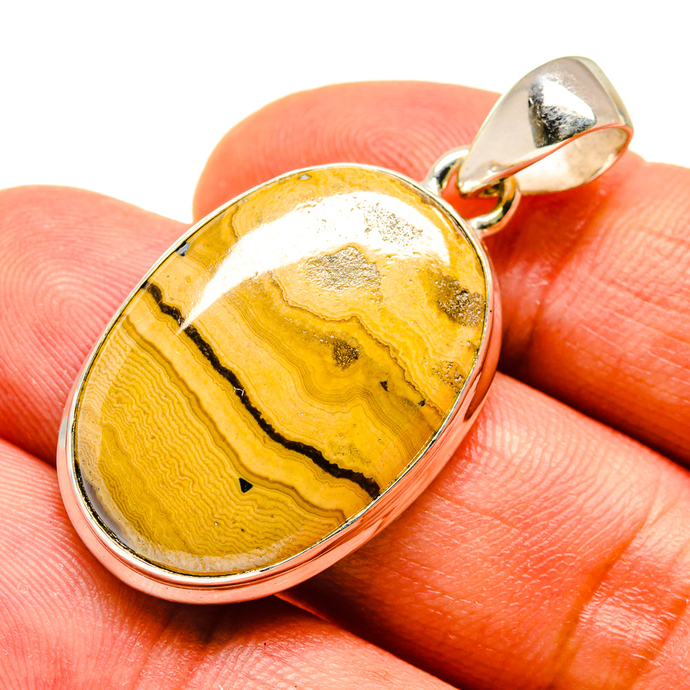 Schalenblende Pendants handcrafted by Anasilvercos - PD739589