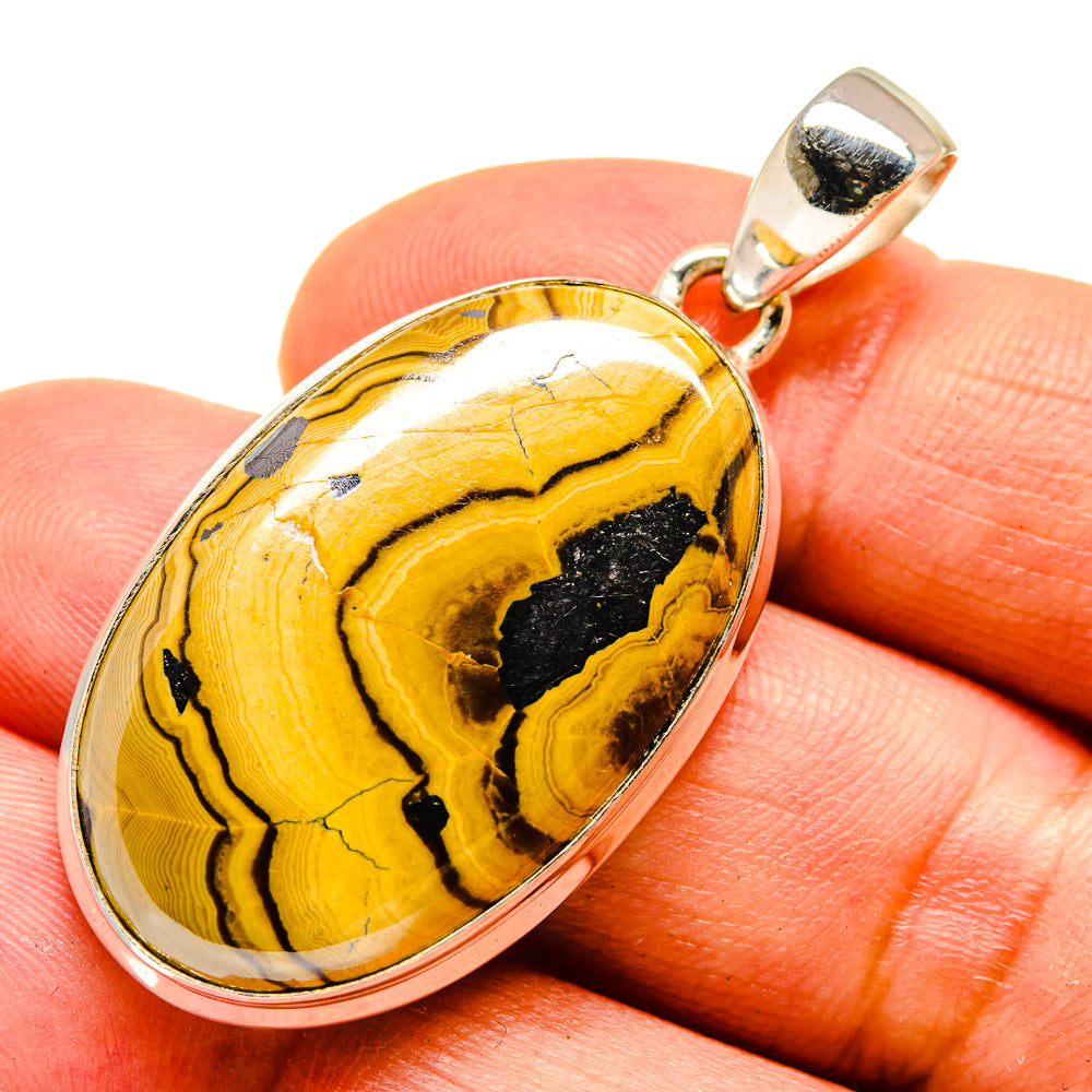 Schalenblende Pendants handcrafted by Anasilvercos - PD739747