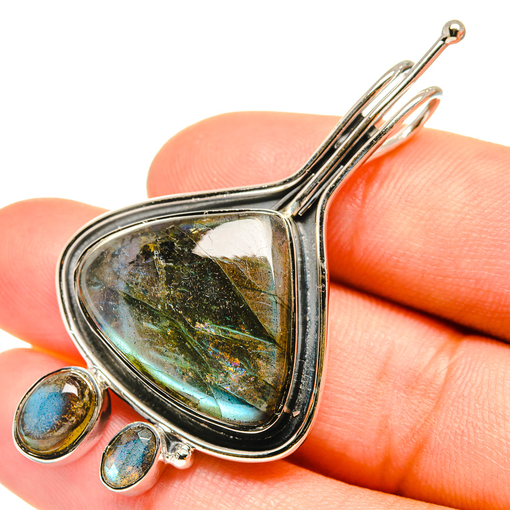 Labradorite Pendants handcrafted by Anasilvercos - PD7402
