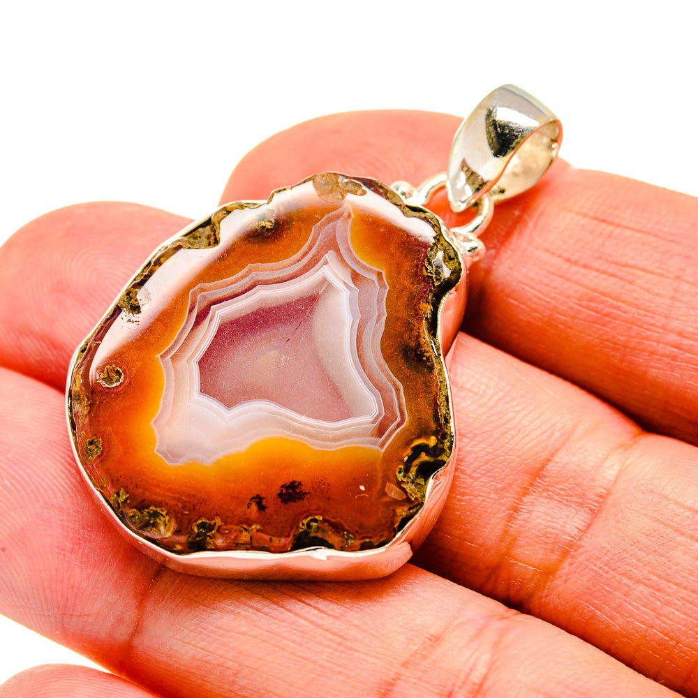 Agate Slice Pendants handcrafted by Anasilvercos - PD742053