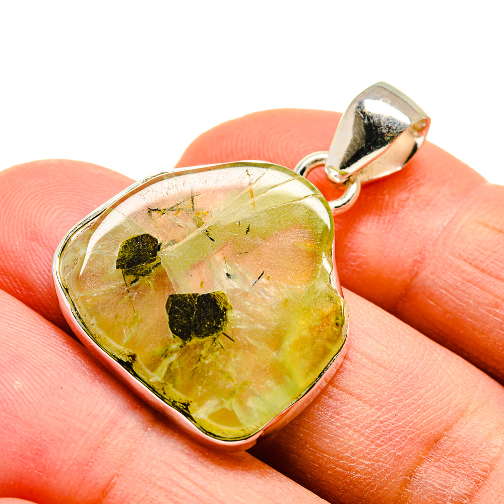 Prehnite Pendants handcrafted by Anasilvercos - PD742240