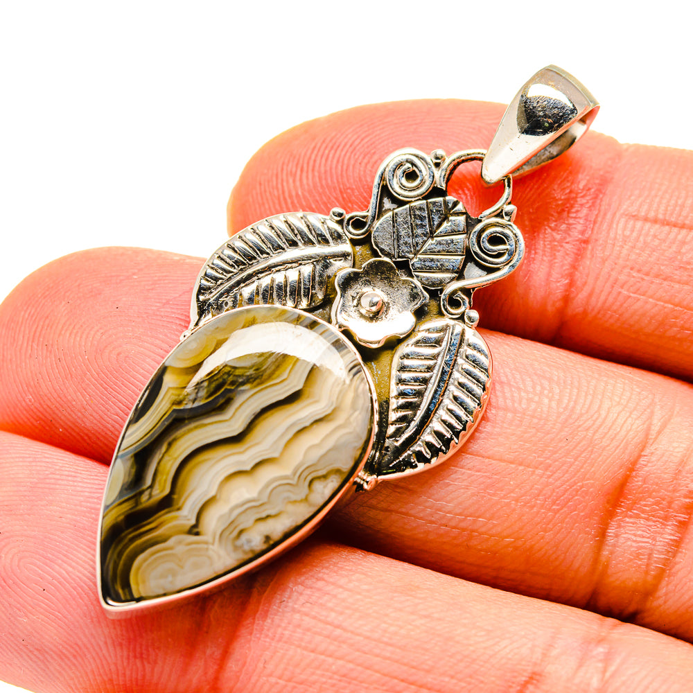 Laguna Lace Agate Pendants handcrafted by Anasilvercos - PD745756