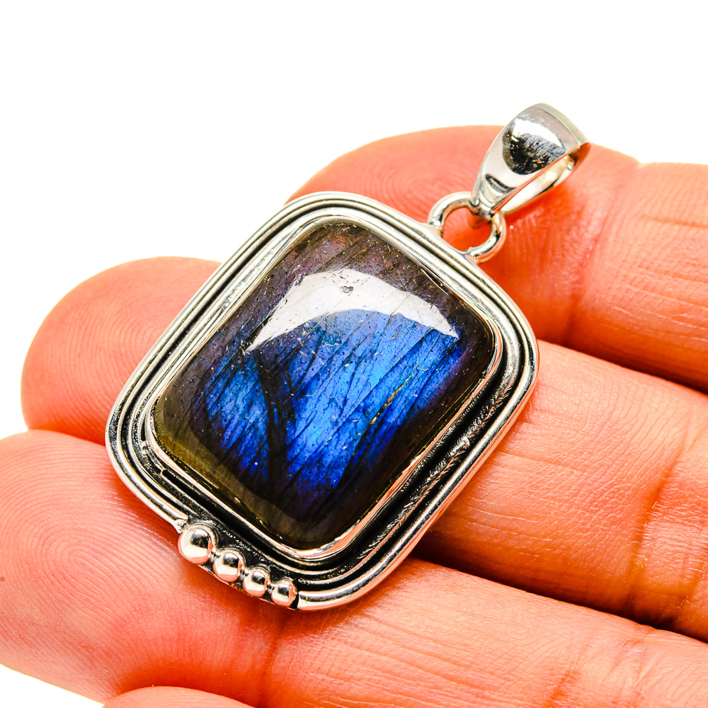 Labradorite Pendants handcrafted by Anasilvercos - PD745849
