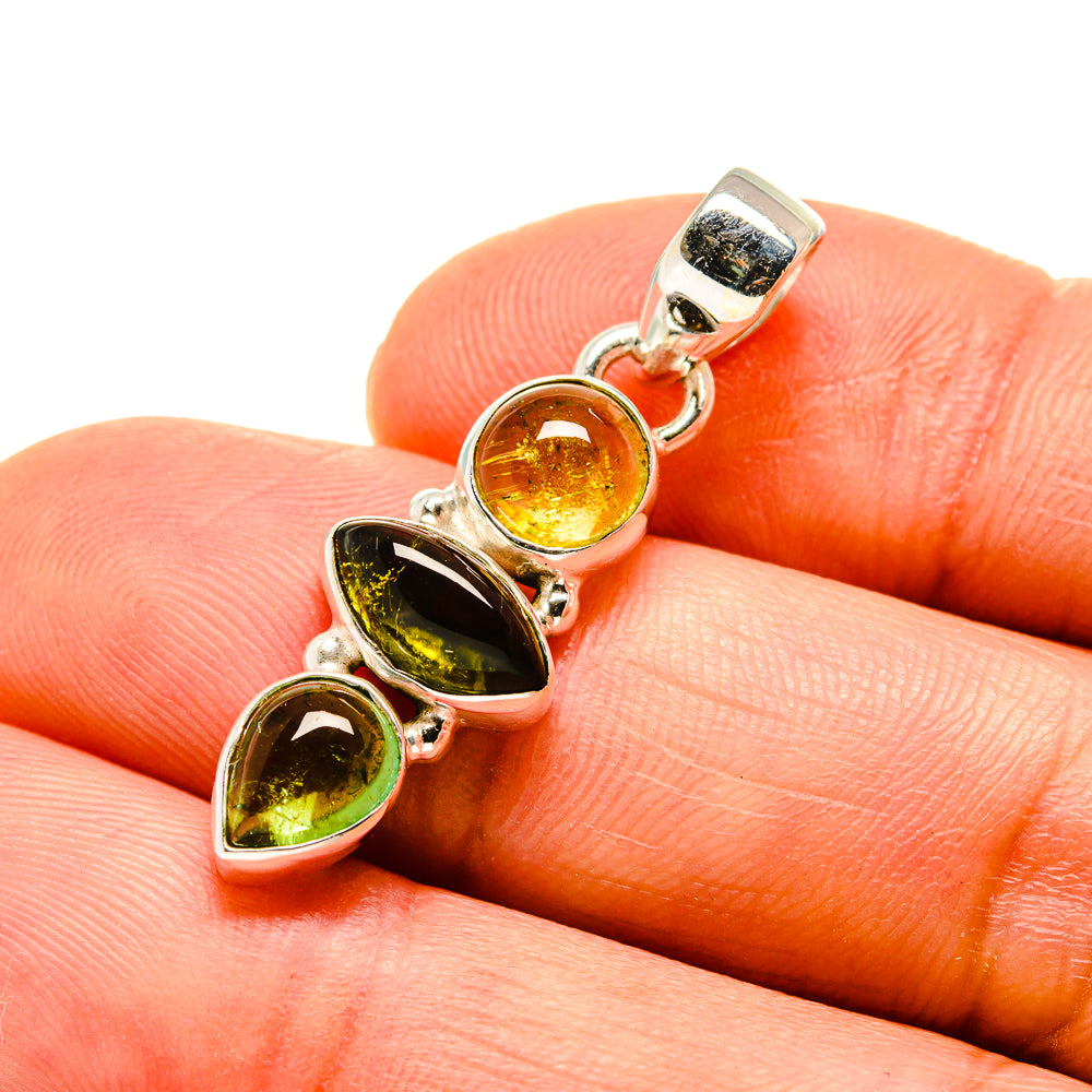 Olive Quartz Pendants handcrafted by Anasilvercos - PD745942