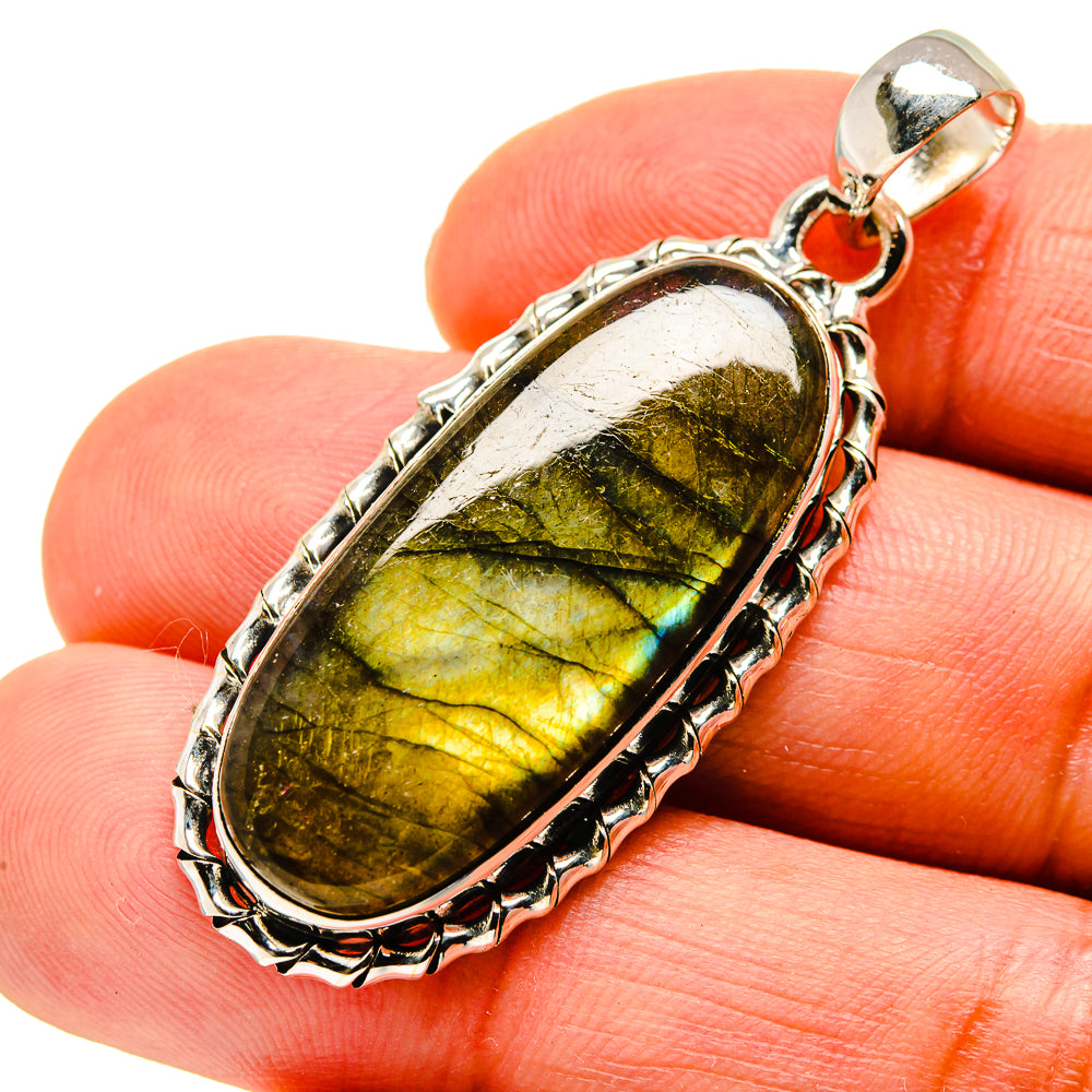 Labradorite Pendants handcrafted by Anasilvercos - PD746204