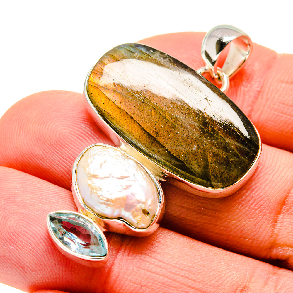 Labradorite Pendants handcrafted by Anasilvercos - PD746575