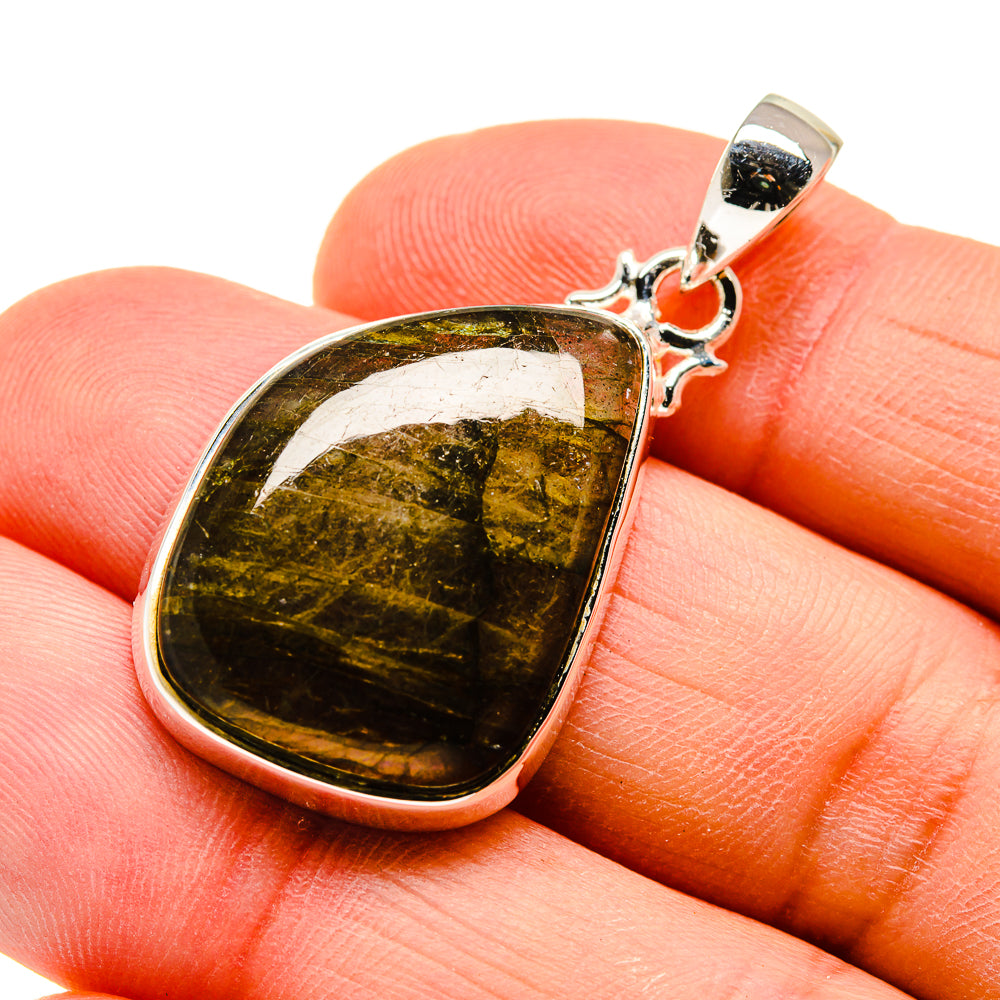 Labradorite Pendants handcrafted by Anasilvercos - PD747050