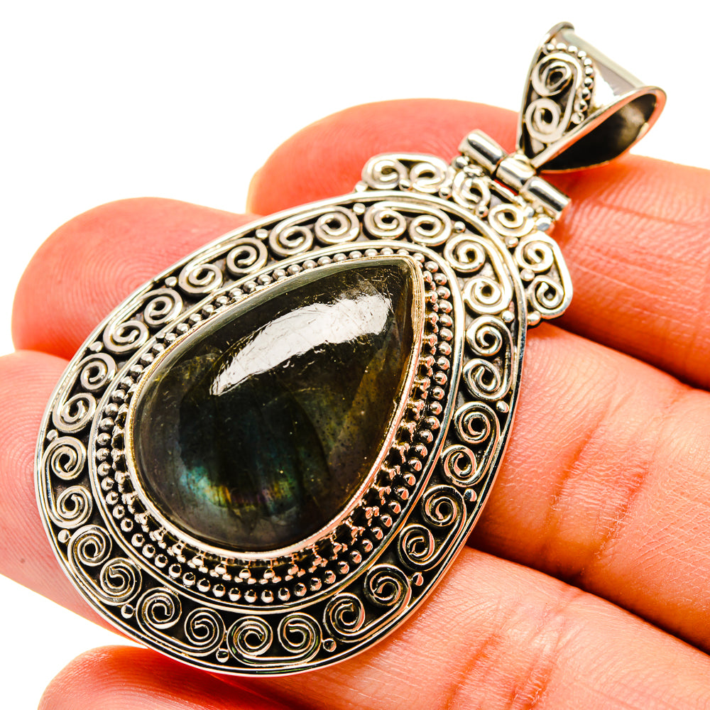 Labradorite Pendants handcrafted by Anasilvercos - PD747570
