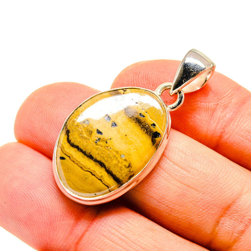 Schalenblende Pendants handcrafted by Anasilvercos - PD747790