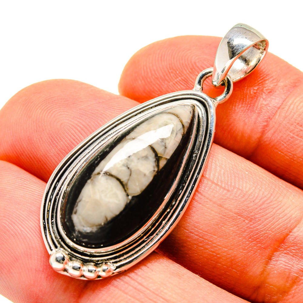 Orthoceras Fossil Pendants handcrafted by Anasilvercos - PD748164