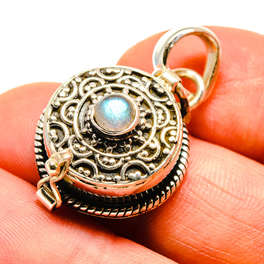 Rainbow Moonstone Pendants handcrafted by Anasilvercos - PD748192