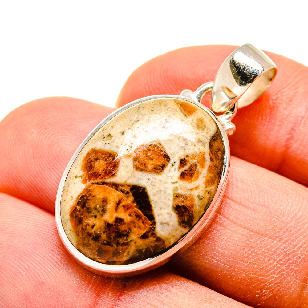 Muscovite Pendants handcrafted by Anasilvercos - PD748553