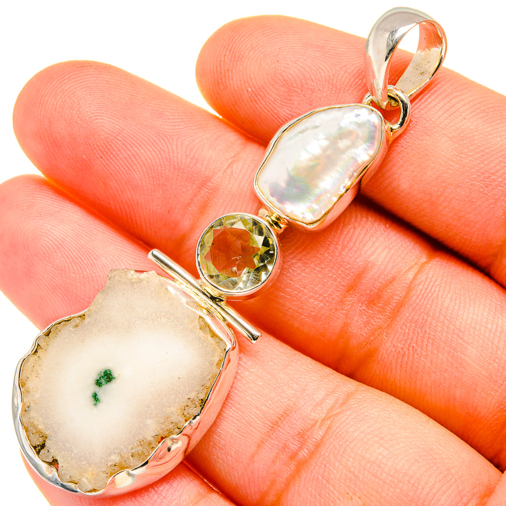 White Solar Quartz Pendants handcrafted by Anasilvercos - PD7488