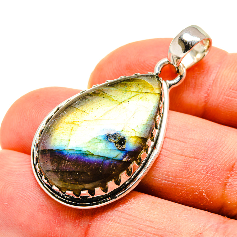 Labradorite Pendants handcrafted by Anasilvercos - PD748939