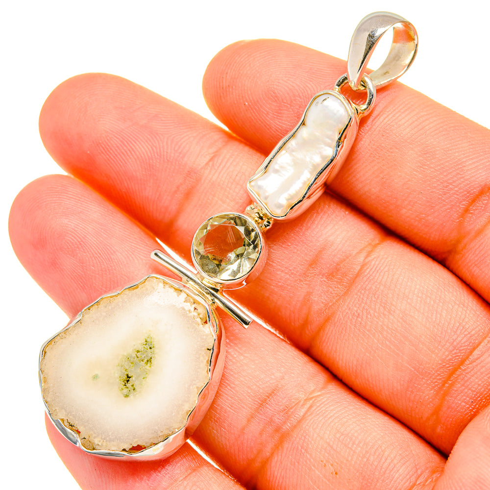 White Solar Quartz Pendants handcrafted by Anasilvercos - PD7491