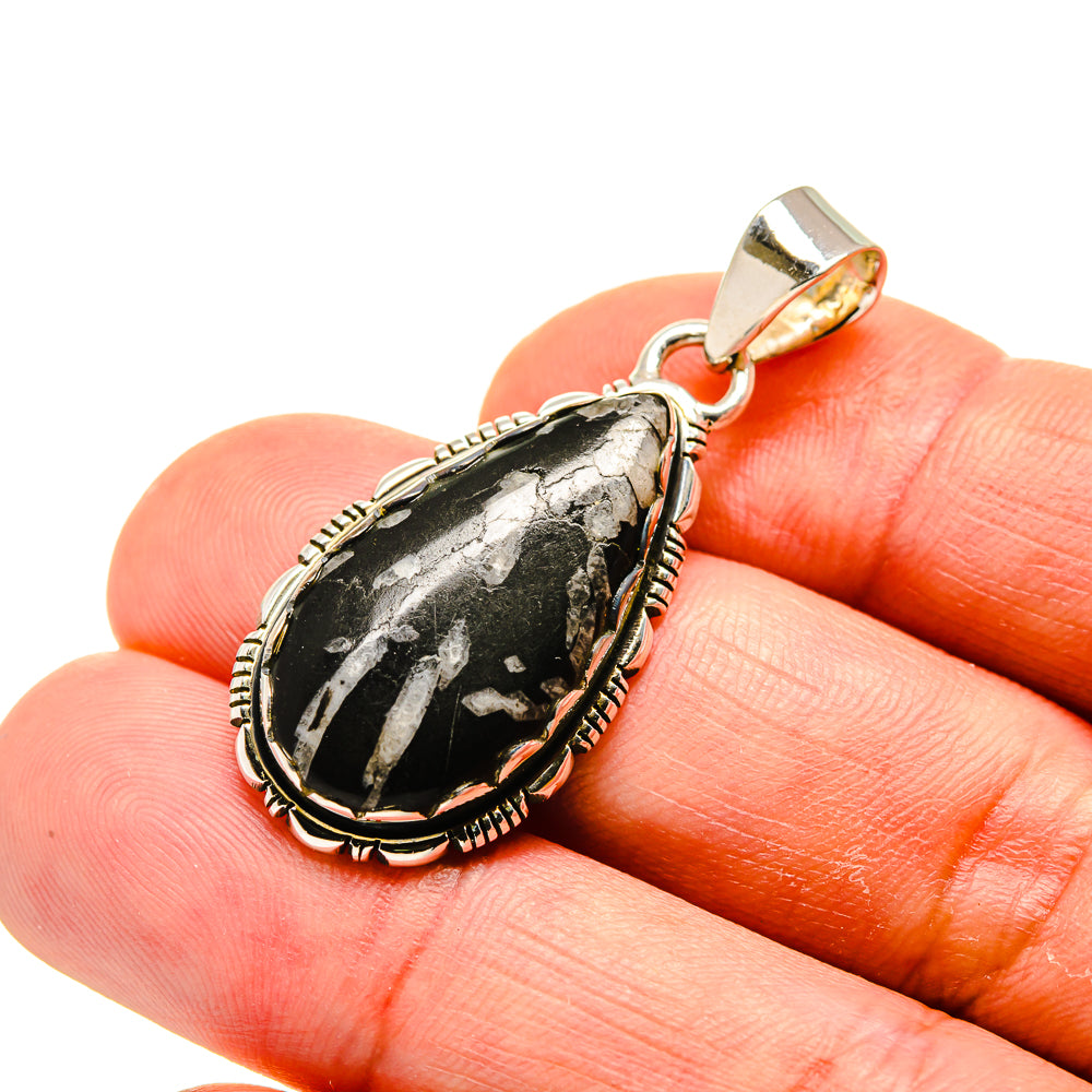 Chrysanthemum Stone Pendants handcrafted by Anasilvercos - PD749144