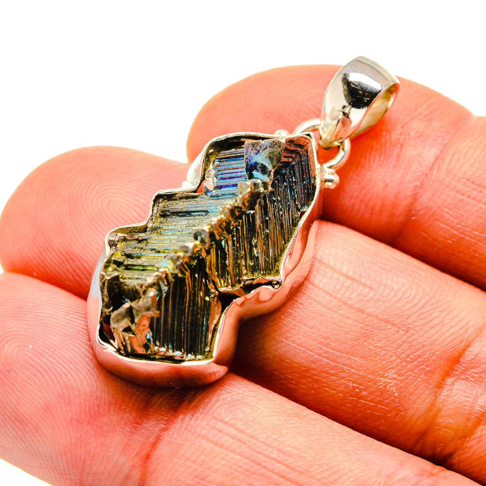 Bismuth Crystal Pendants handcrafted by Anasilvercos - PD749152