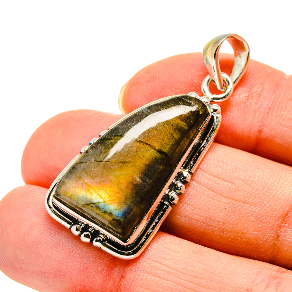 Labradorite Pendants handcrafted by Anasilvercos - PD750252