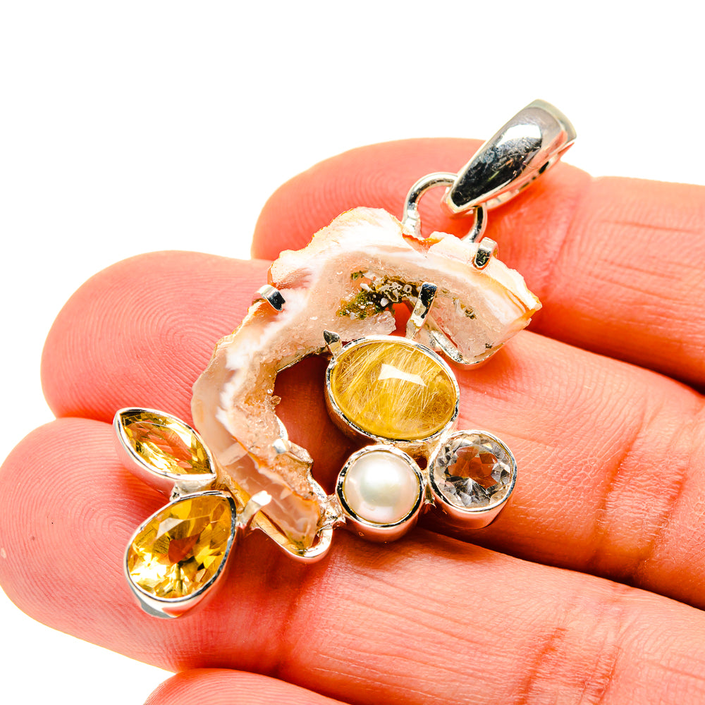 Occo Geode Pendants handcrafted by Anasilvercos - PD750626