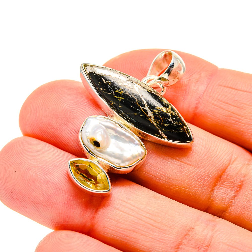 Black Agate Pendants handcrafted by Anasilvercos - PD750627