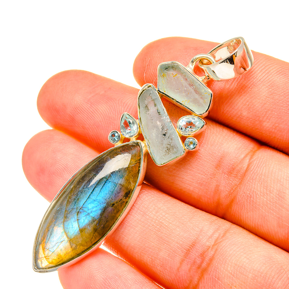 Labradorite Pendants handcrafted by Anasilvercos - PD7507