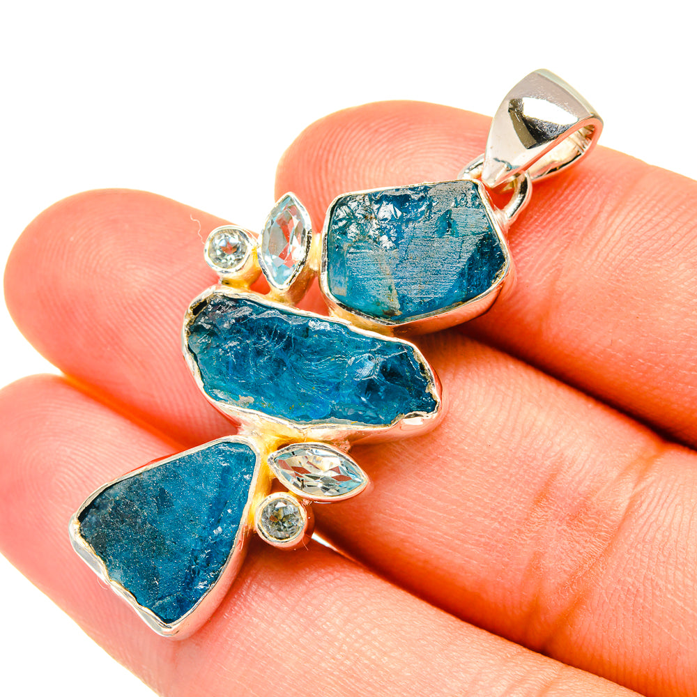 Apatite Pendants handcrafted by Anasilvercos - PD7509