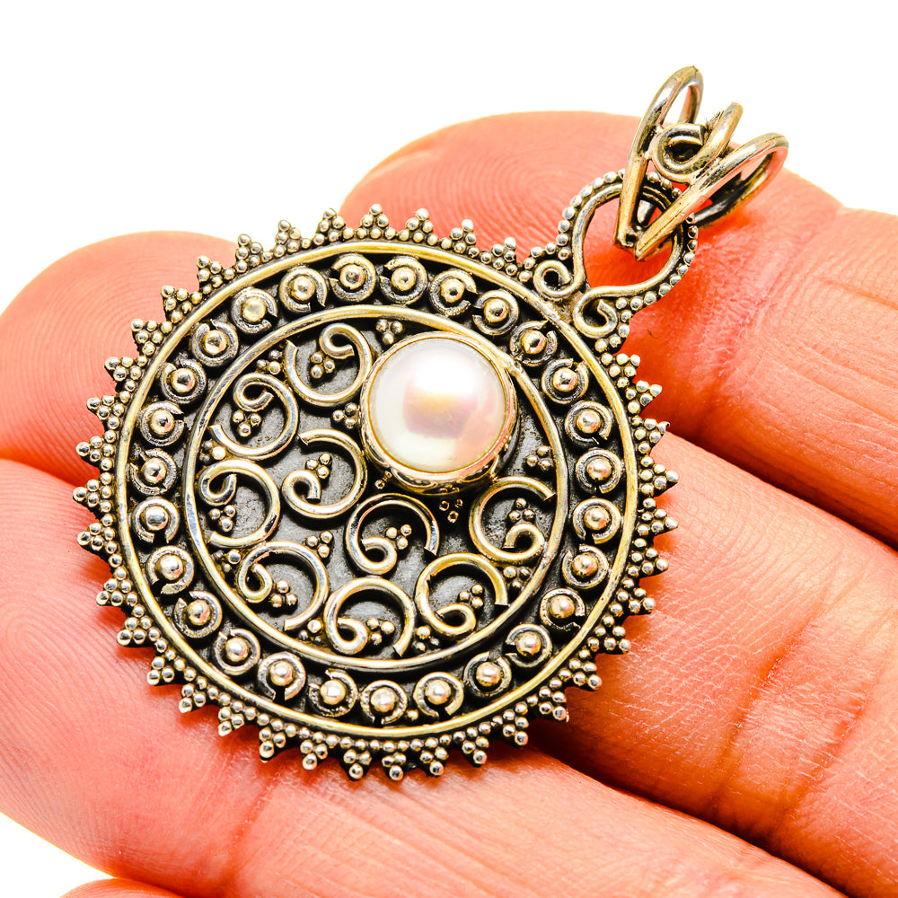 Cultured Pearl Pendants handcrafted by Anasilvercos - PD751320