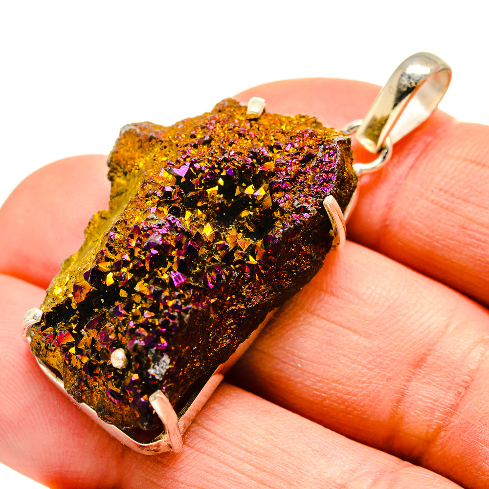 Titanium Druzy Pendants handcrafted by Anasilvercos - PD751570