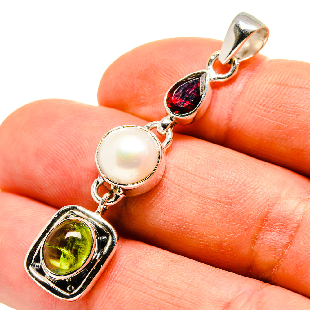 Peridot Pendants handcrafted by Anasilvercos - PD751696