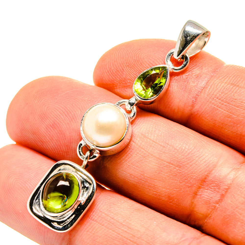 Peridot Pendants handcrafted by Anasilvercos - PD751744