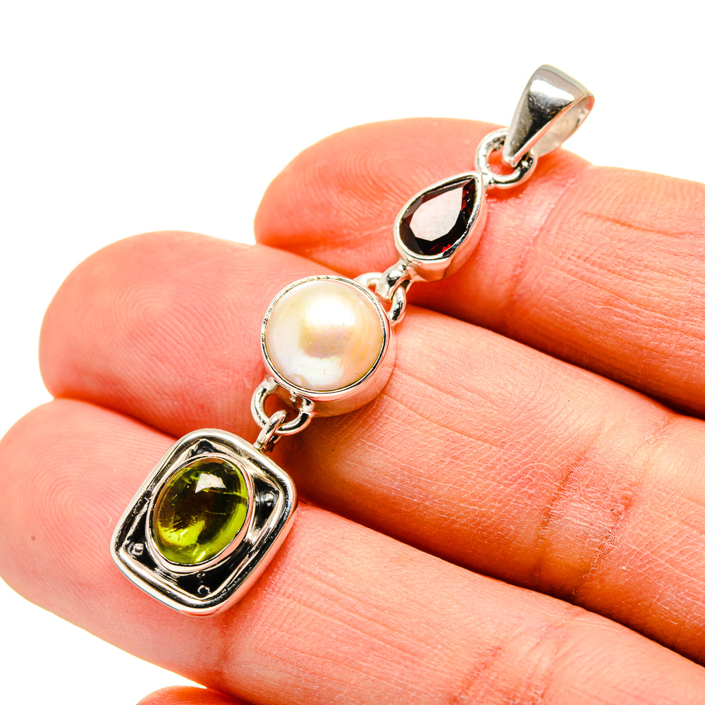Peridot Pendants handcrafted by Anasilvercos - PD751974