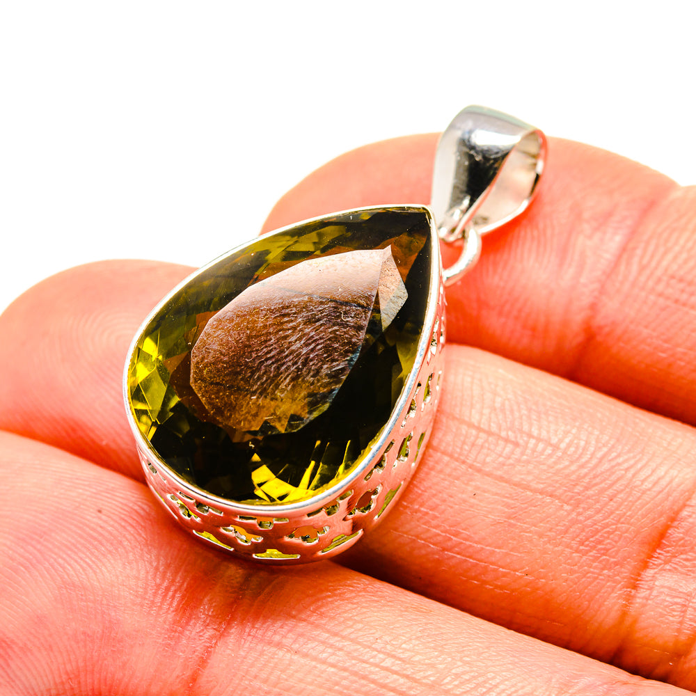 Olive Quartz Pendants handcrafted by Anasilvercos - PD752394