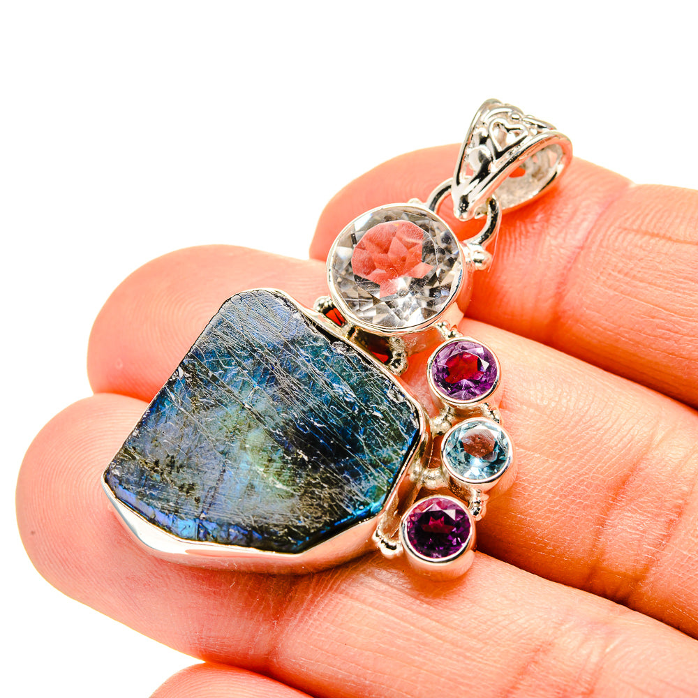 Labradorite Pendants handcrafted by Anasilvercos - PD752545