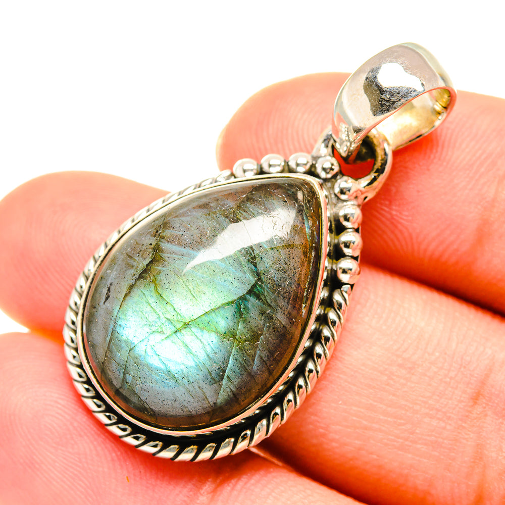 Labradorite Pendants handcrafted by Anasilvercos - PD7529