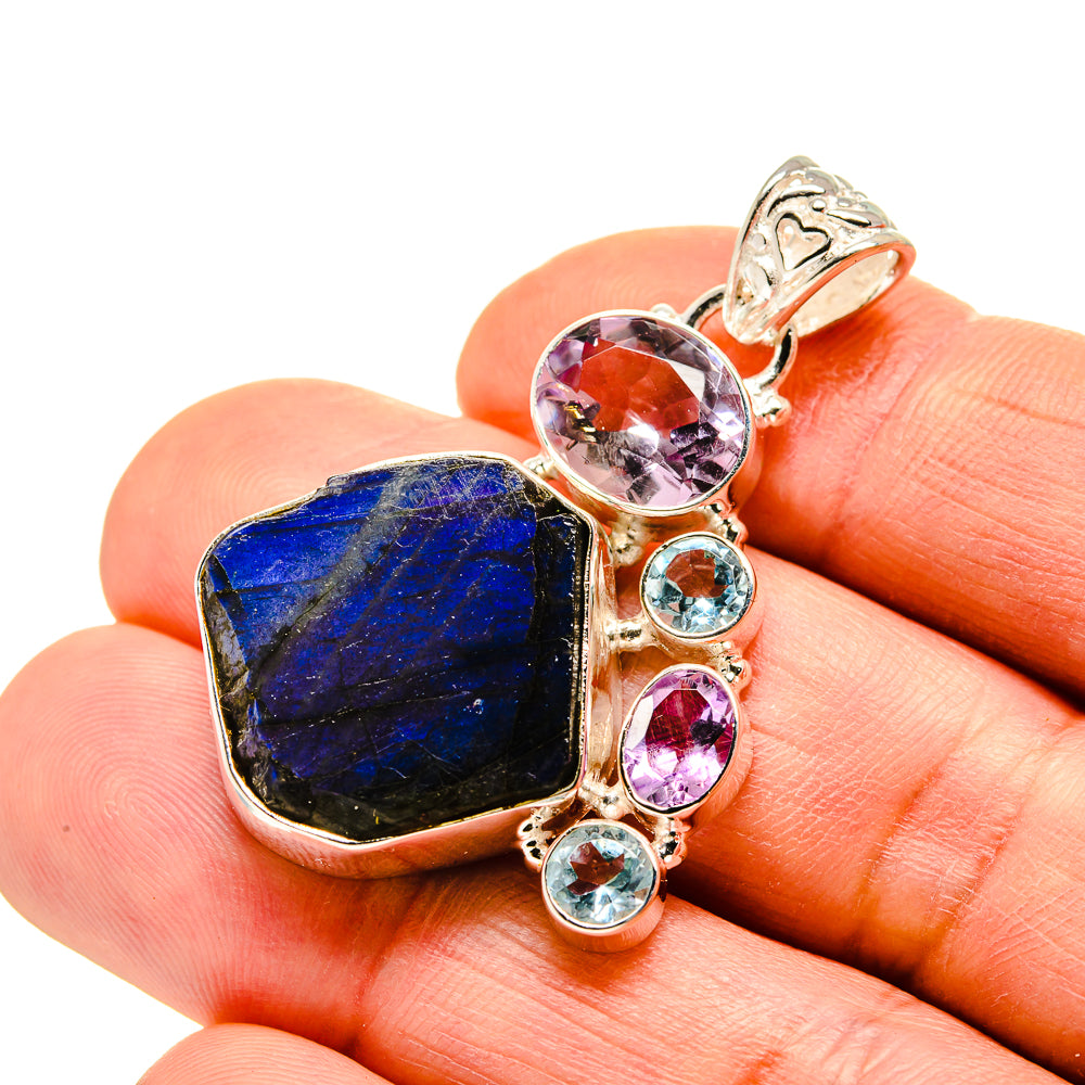 Labradorite Pendants handcrafted by Anasilvercos - PD752929