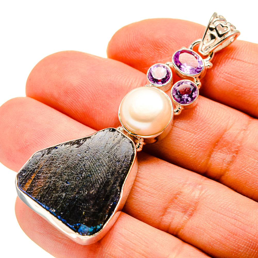 Labradorite Pendants handcrafted by Anasilvercos - PD753191