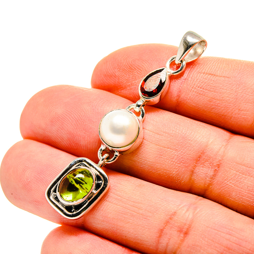 Peridot Pendants handcrafted by Anasilvercos - PD753195