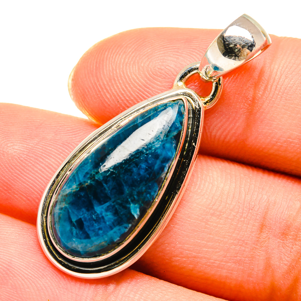 Apatite Pendants handcrafted by Anasilvercos - PD7539