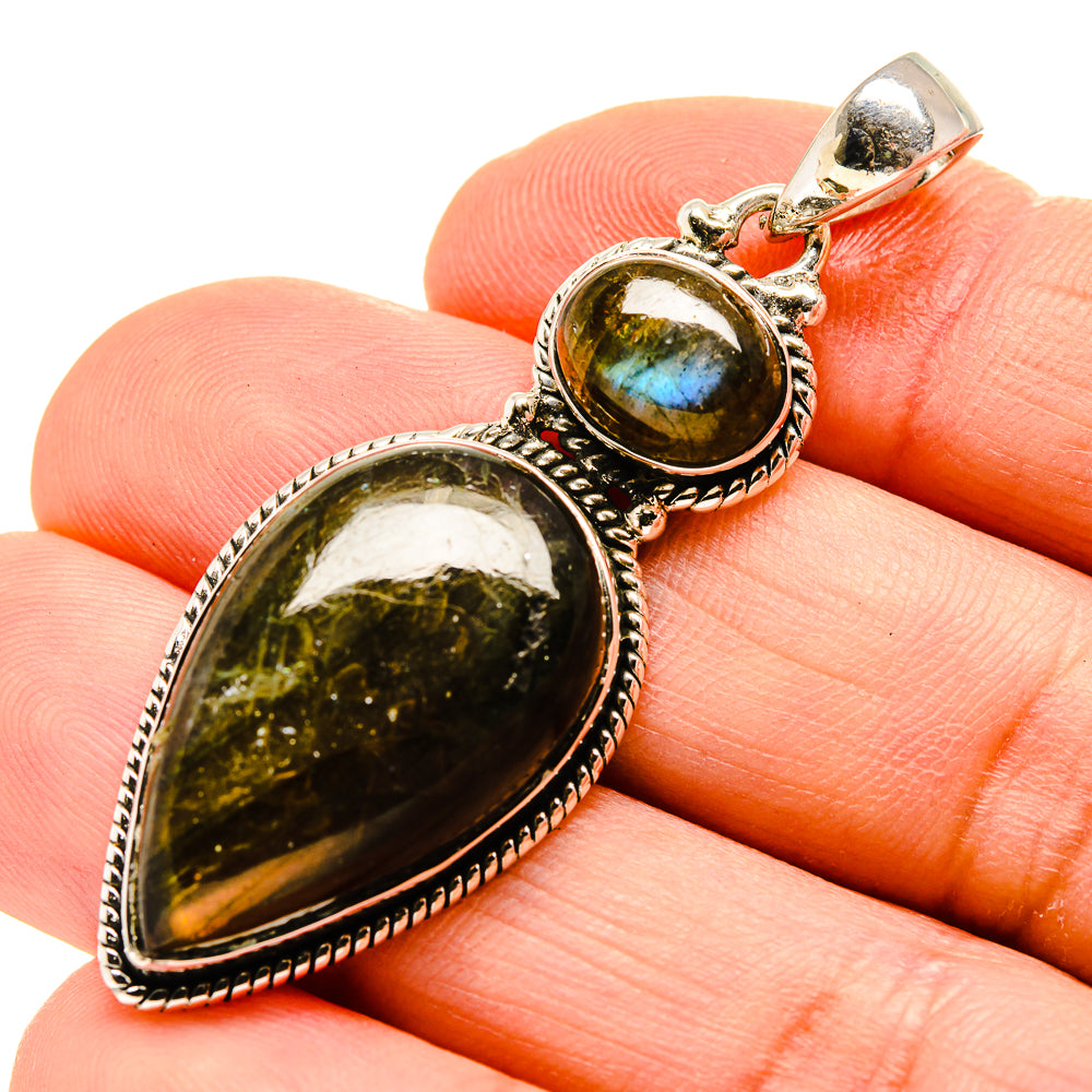 Labradorite Pendants handcrafted by Anasilvercos - PD753973