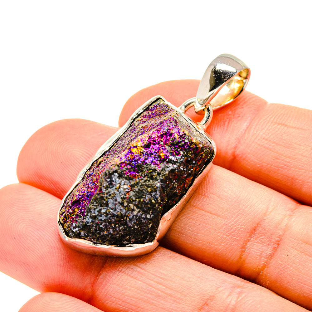 Titanium Druzy Pendants handcrafted by Anasilvercos - PD754021