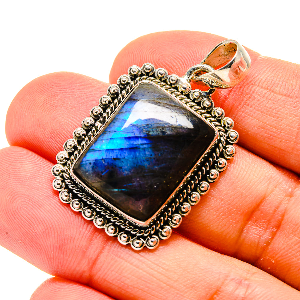 Labradorite Pendants handcrafted by Anasilvercos - PD754145