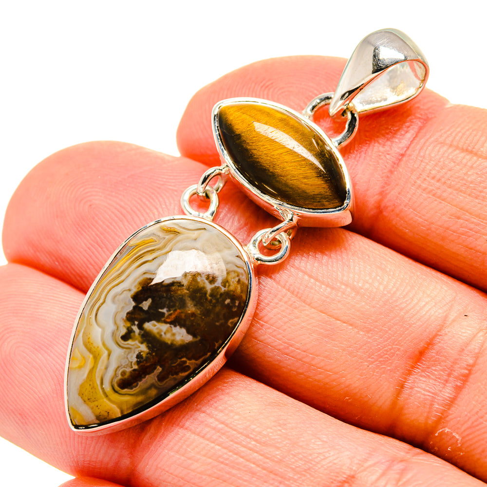 Laguna Lace Agate Pendants handcrafted by Anasilvercos - PD754208