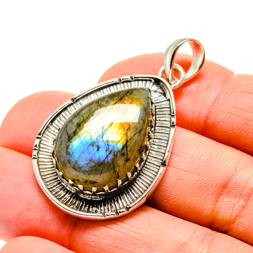 Labradorite Pendants handcrafted by Anasilvercos - PD754288