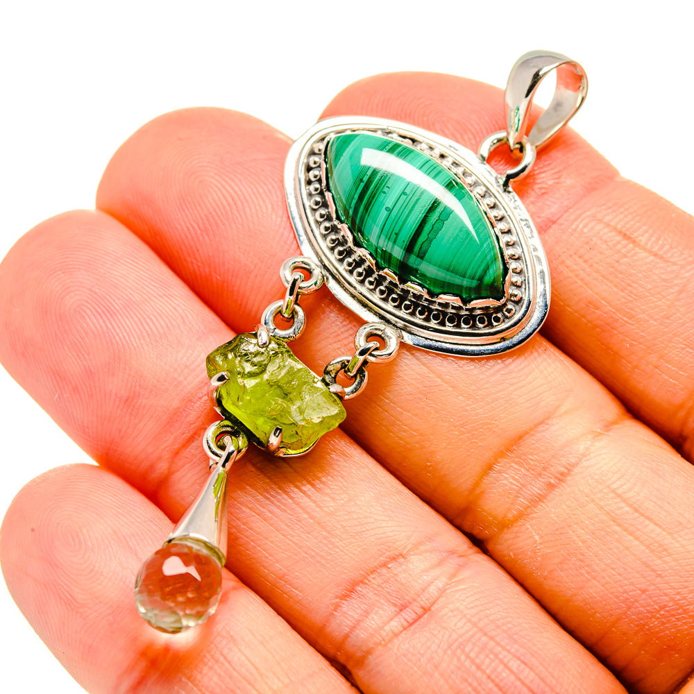 Malachite Pendants handcrafted by Anasilvercos - PD754417