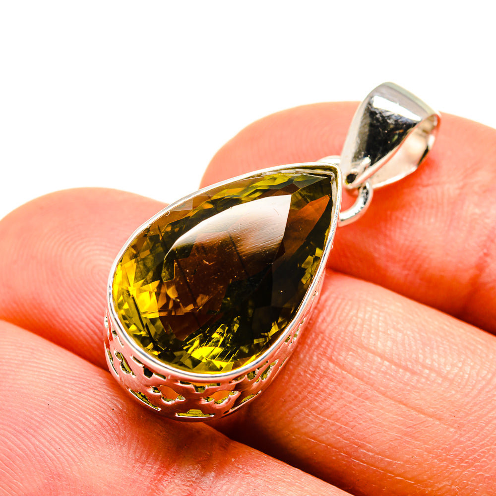 Olive Quartz Pendants handcrafted by Anasilvercos - PD754545