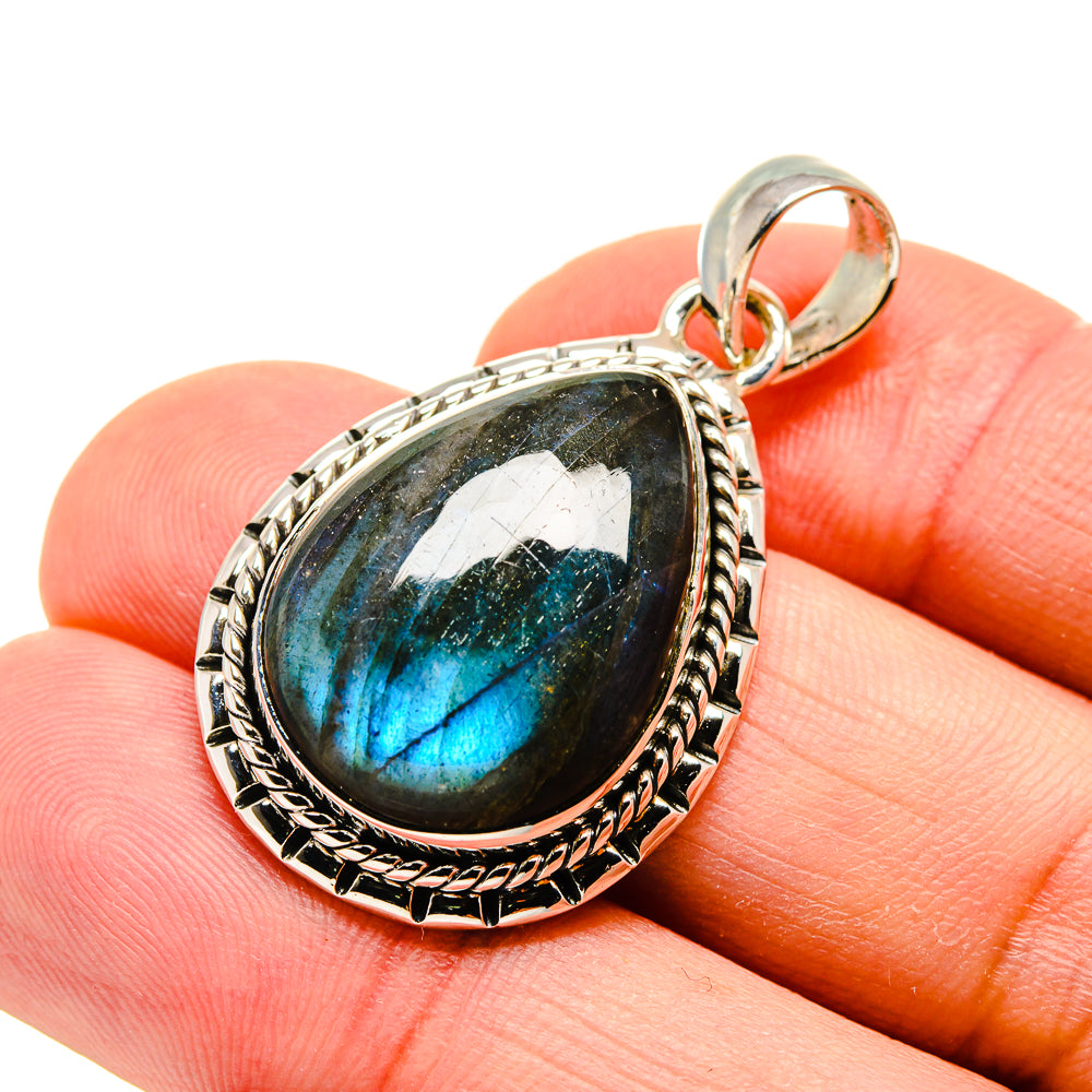 Labradorite Pendants handcrafted by Anasilvercos - PD754603