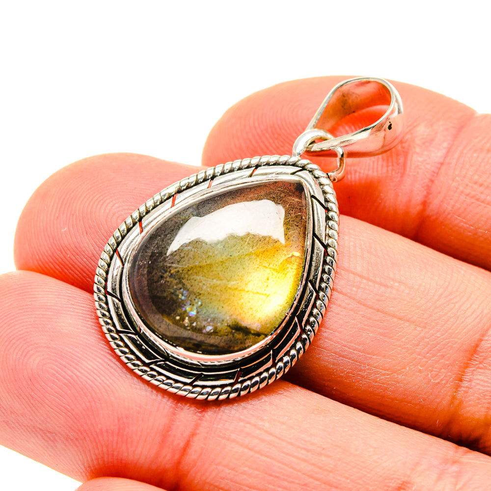 Fluorite Pendants handcrafted by Anasilvercos - PD754607