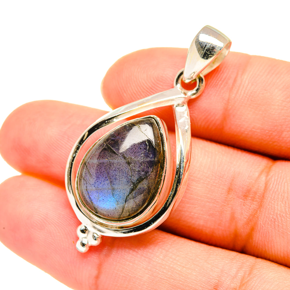 Labradorite Pendants handcrafted by Anasilvercos - PD7547