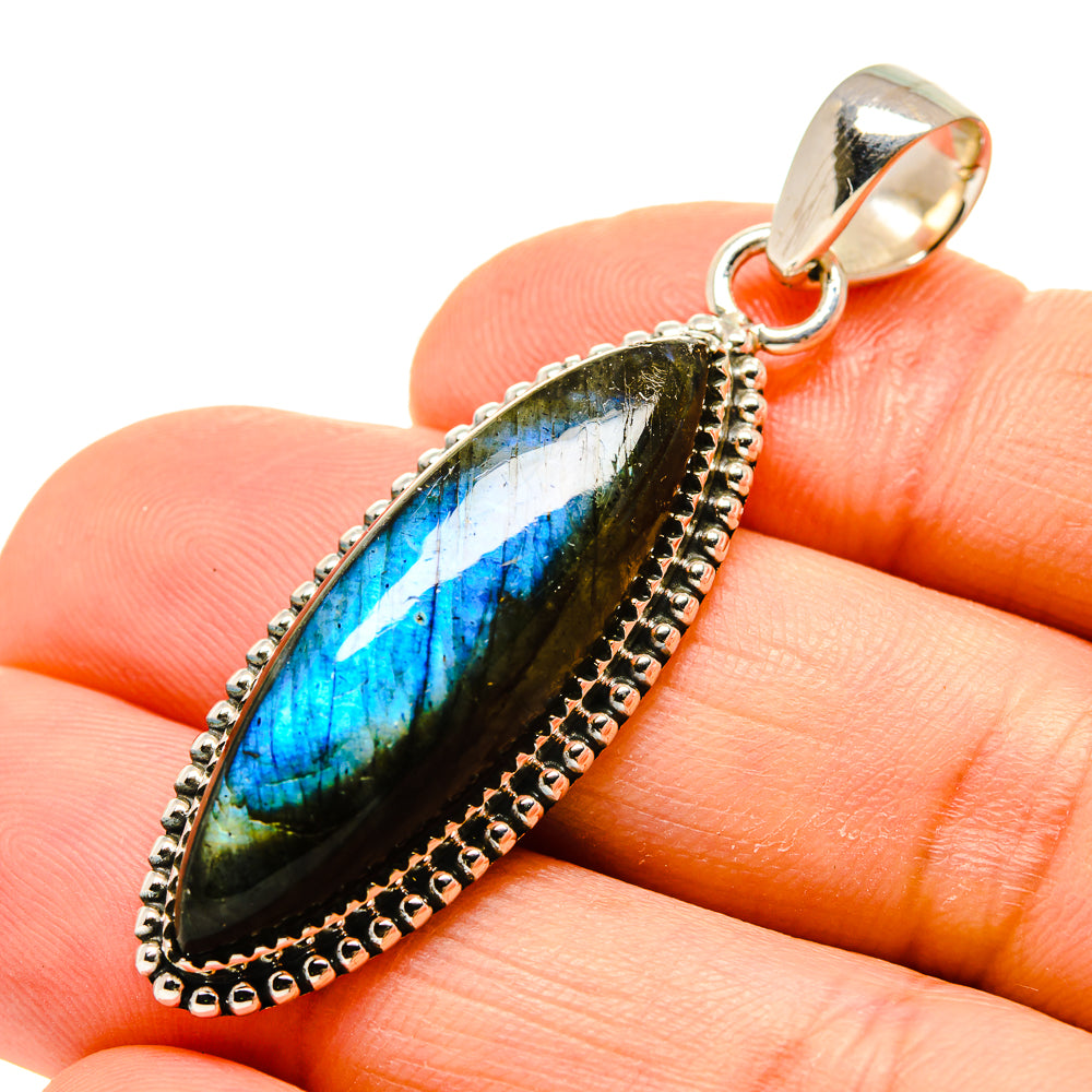 Labradorite Pendants handcrafted by Anasilvercos - PD754774